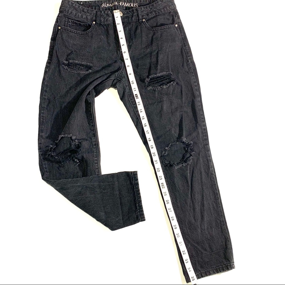 Almost Famous Ripped Jeans - Picture 3 of 6
